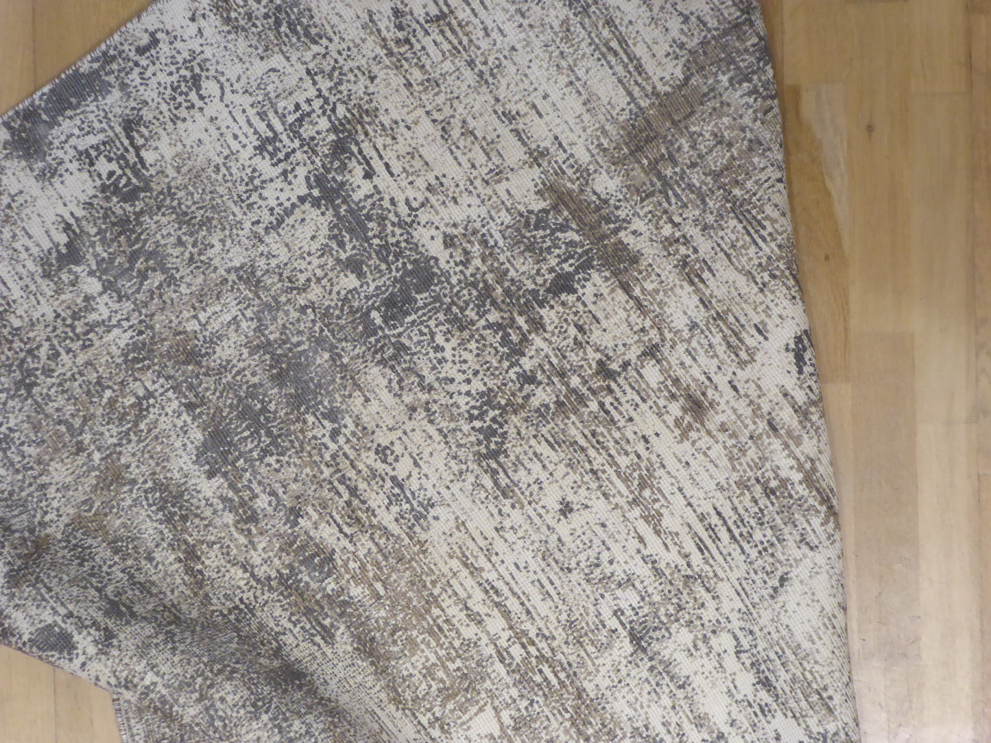 Abstract Vegan Silk 180x120 cm