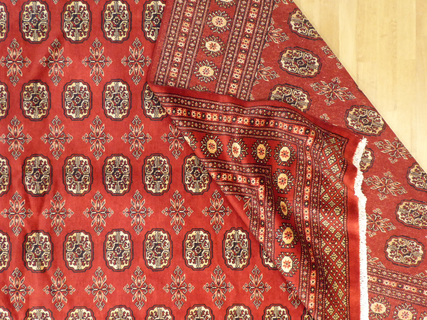 Royal Bokhara Fine 292x197 cm