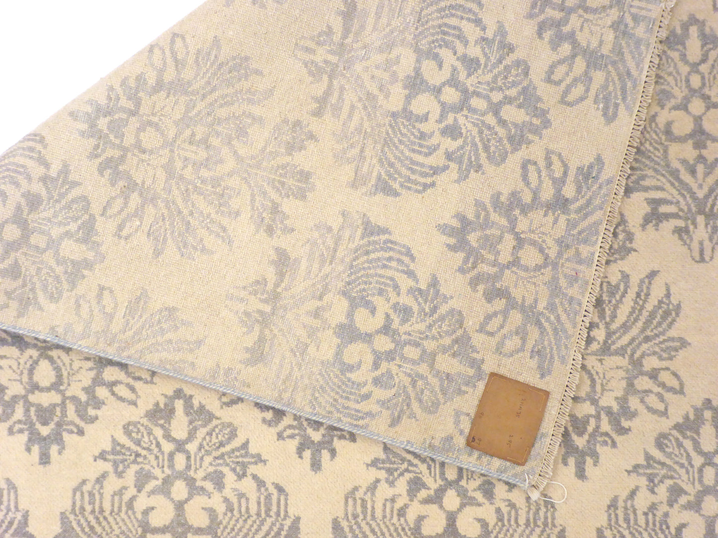Damask 211x135